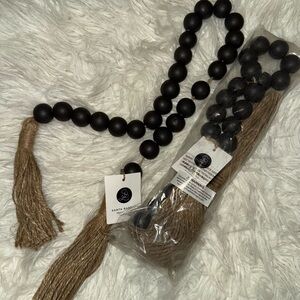Santa Barbara Design Studio Black Beaded Garland
